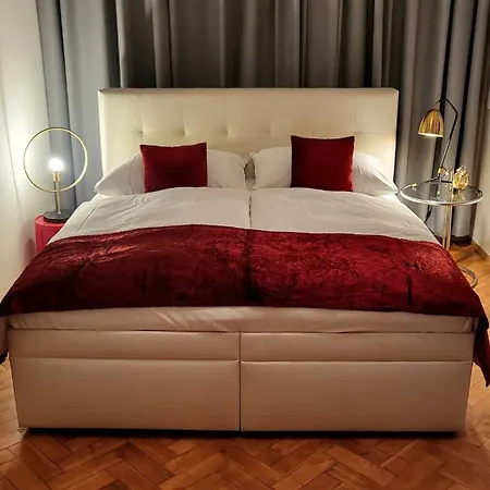 Premium - Center Of * Prague