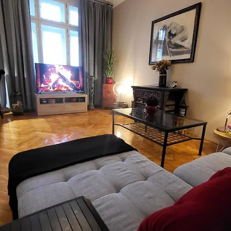 Apartment Premium - Center Of *