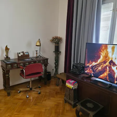 Bohemian In Historic Centre With Air-conditioning Praha
