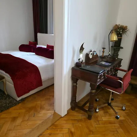 Bohemian In Historic Centre With Air-conditioning